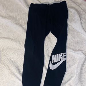 Women’s nike leggings, XL